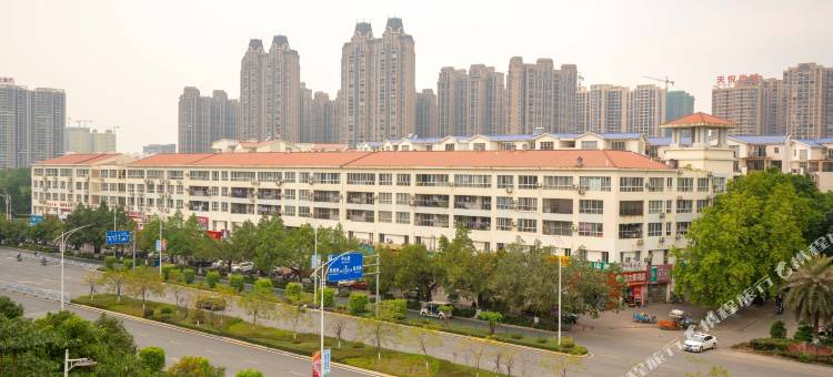 荷呈酒店(贵港高铁站市政府店)图片