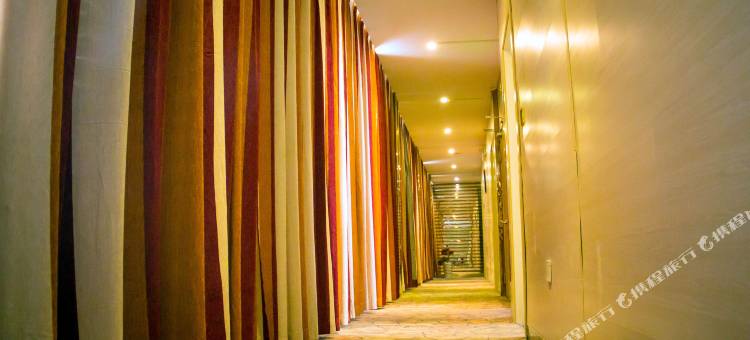 骏怡精选酒店(江南宋城步步高新天地店)图片