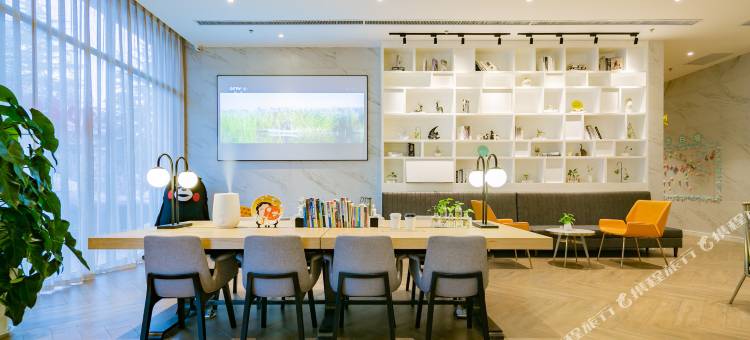 白玉兰酒店(宝鸡体育场英达路店)图片