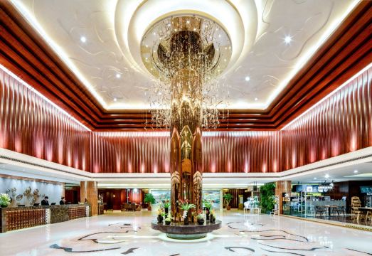 Golden Eagle Summit Hotel KunmingHotel Overview