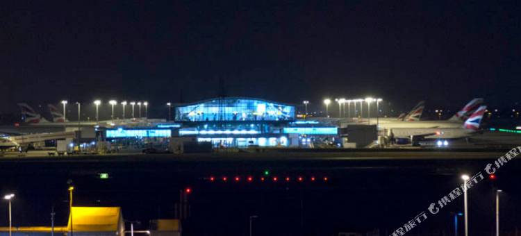 伦敦希思罗机场五号航站楼普瑞米尔酒店(Premier Inn Heathrow Airport Terminal 5)图片