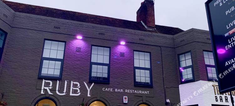 红宝石酒吧及酒店(OYO Ruby Pub & Hotel)图片