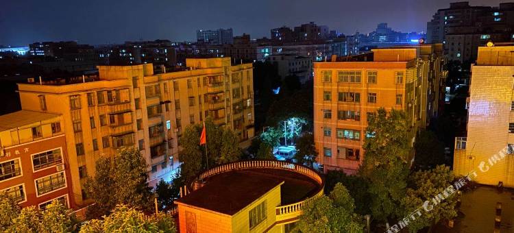 派酒店(广州白云机场钟落潭竹料地铁站店)图片