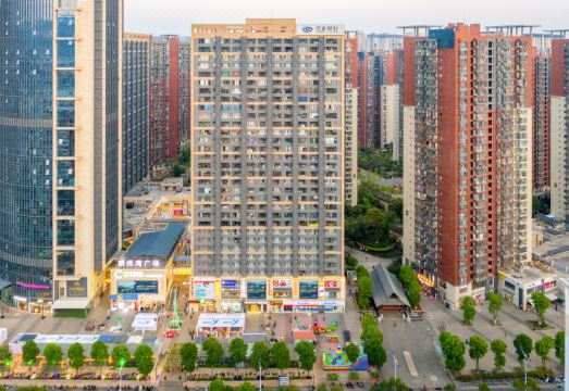 Highest Joint Hotels & Resort (Kunming Derun Center) Hotel Overview