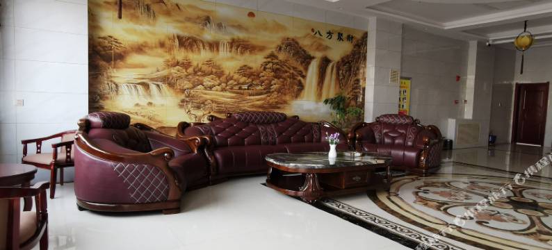 阿克塞玉莲宾馆图片