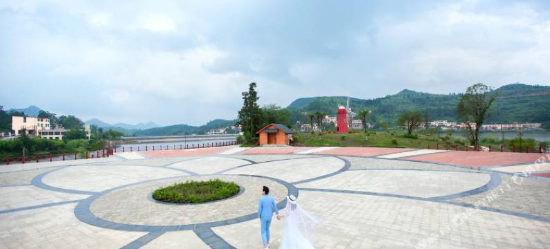 六盘水哒啦湖畔花园酒店图片