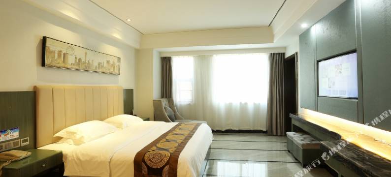 张家界半岛大酒店(后溶街美食街店)图片