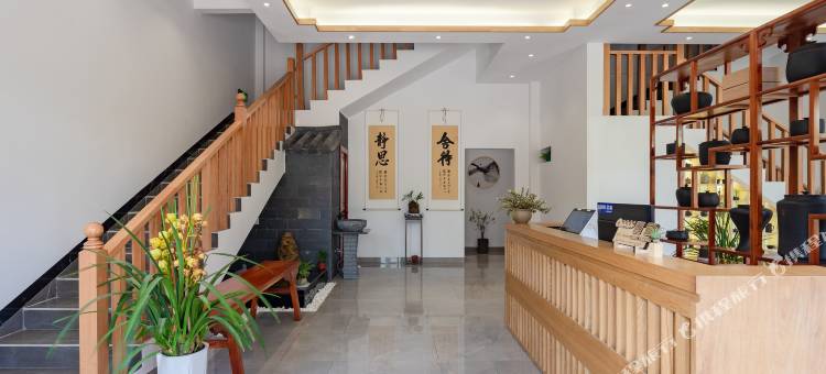 明庭客栈(建水古城小火车店)图片