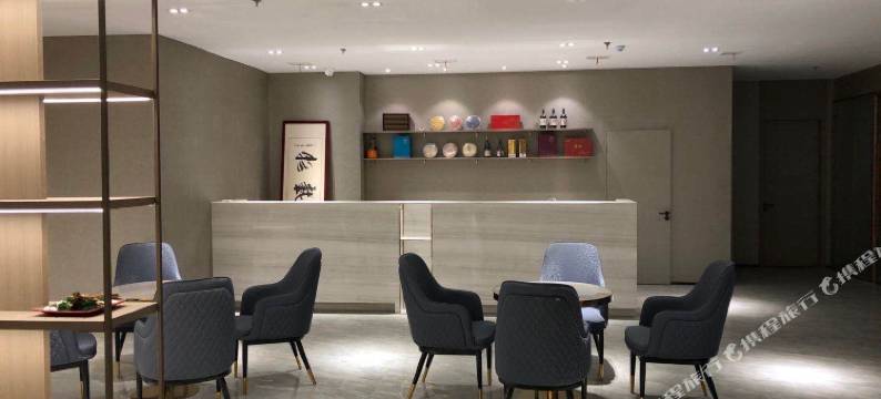 海邸优舍精品酒店(青岛五四广场奥帆中心店)图片