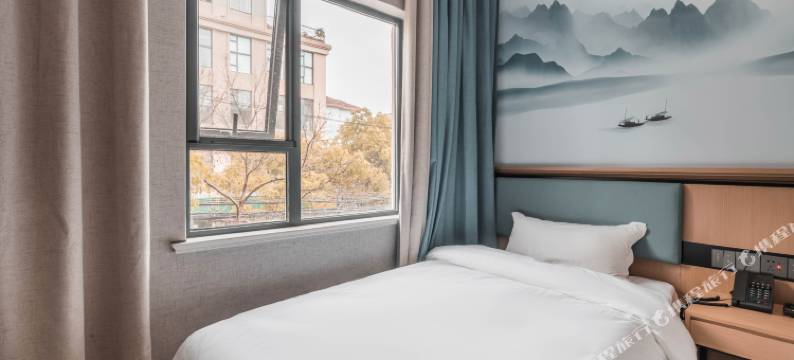 上海福乐精选酒店(虹桥机场淞虹路地铁站店)图片