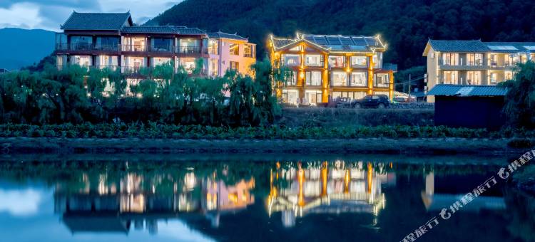 泸沽湖咕噜家湖景智能度假民宿图片