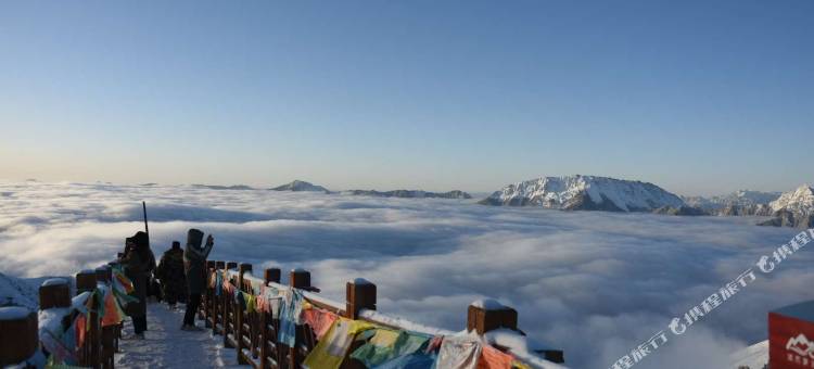宝兴归园山居酒店图片