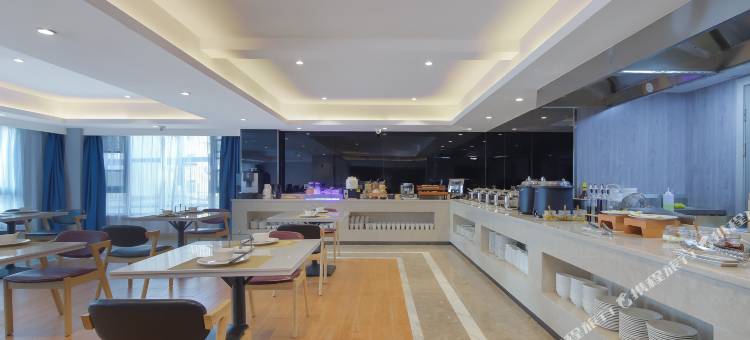 凯里亚德酒店(靖江泰和吾悦广场汽车总站店)图片