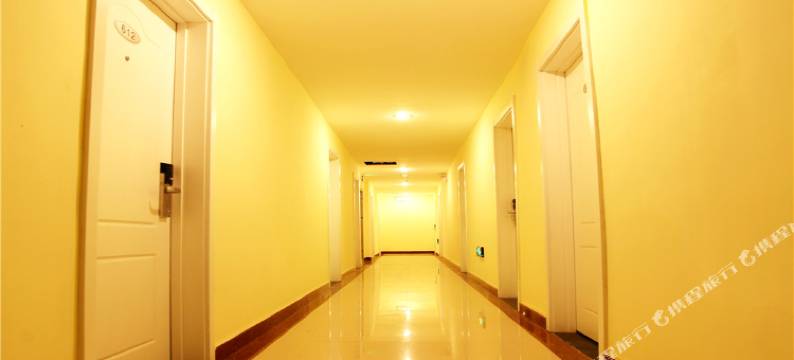 通化星月快捷酒店(欧亚购物中心万达店)图片