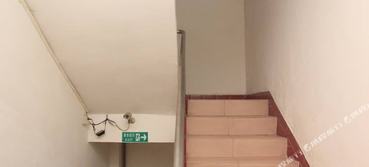 白云住宿(广州人和地铁站店)图片