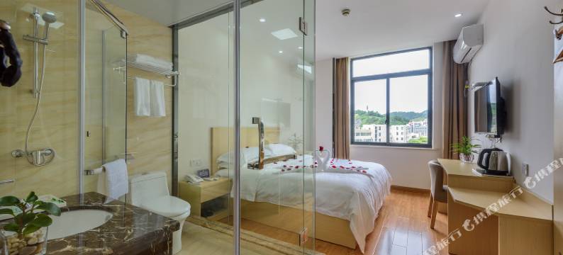 常春藤湖景酒店 (千岛湖景区广场银泰城店)图片