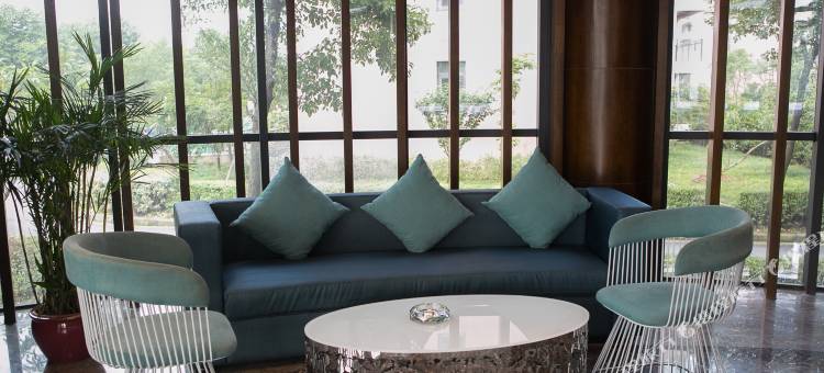 绍兴鲁越日记酒店(柯桥万达广场店)图片