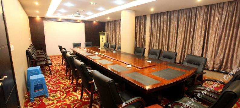 安义蔚蓝大酒店图片