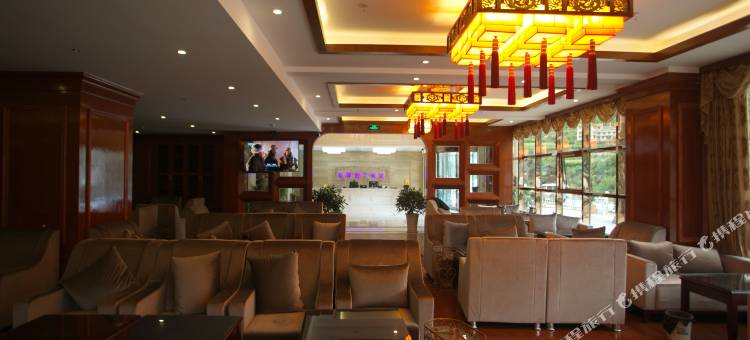 绿野亚丁酒店(香格里拉镇稻城亚丁景区店)图片