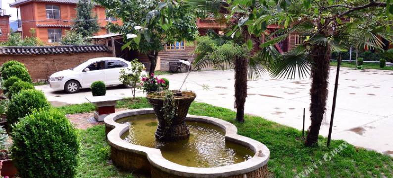 泸沽湖一品居客栈图片