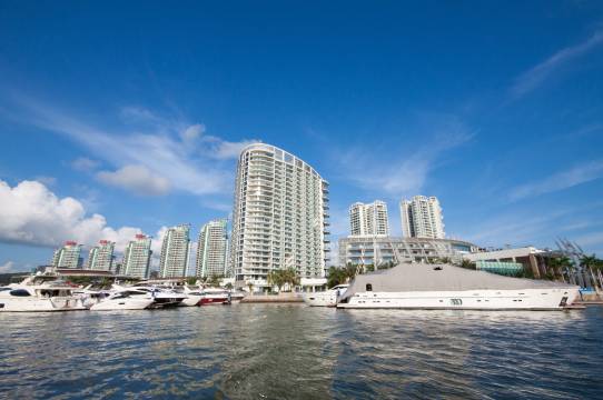 L海景度假公馆(三亚鸿洲国际店)