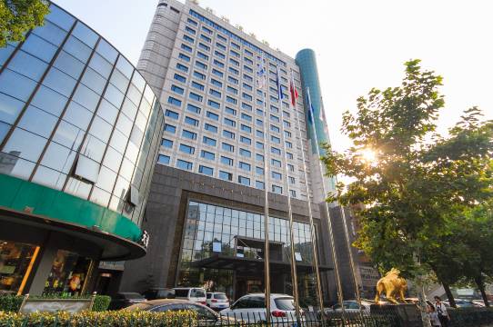 杭州湾大酒店(火车东站新风地铁站店)