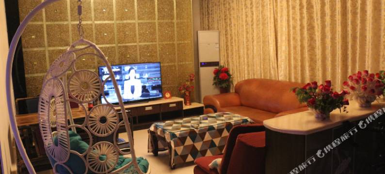 上海途窝青年旅社(虹桥火车站会展中心店)图片