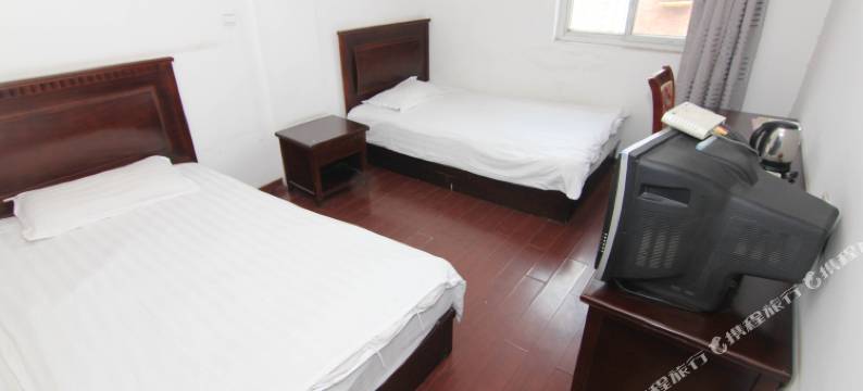 镇江罗马假日旅店图片