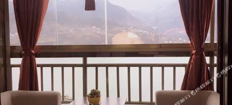 巫山江尚宾馆图片