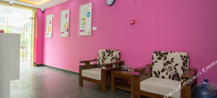 易佰连锁旅店(上海嘉定白银路地铁站店)图片