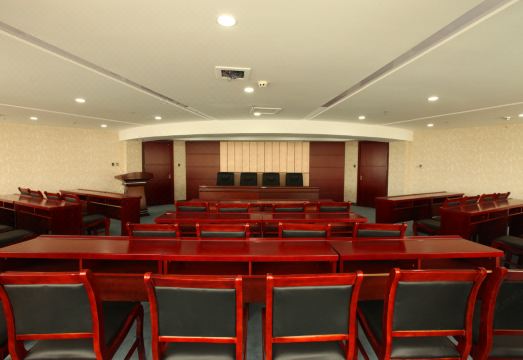 Luoman Holiday Inn Manzhouli Hotel Overview