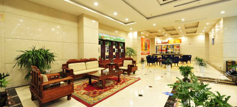 贵阳华茂大酒店(黔灵山延安西路地铁站店)图片