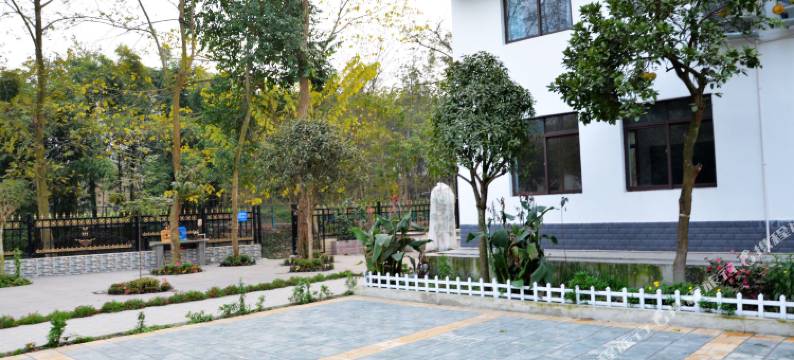 成都堰江春园图片