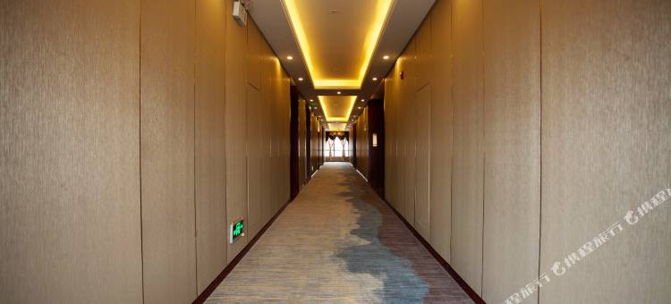 陆良隆盛大酒店图片