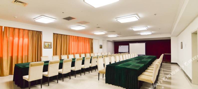 东北明珠酒店(大连开发区安盛购物广场万达广场店)图片