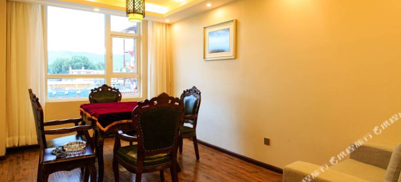 稻城稻亚·澜悦酒店(亚丁天街店)图片