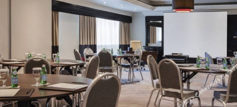 罗塔纳塔楼酒店(Towers Rotana)图片