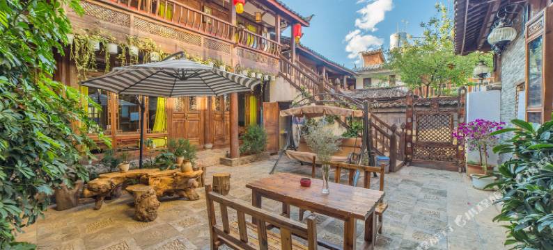 丽江束河古镇蜜语客栈图片