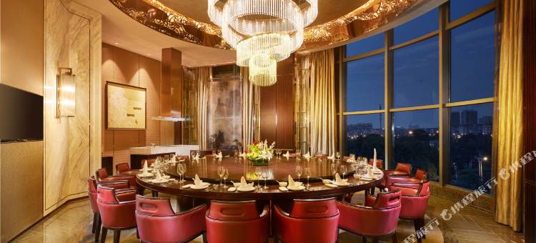 宁波北仑世茂希尔顿逸林酒店图片