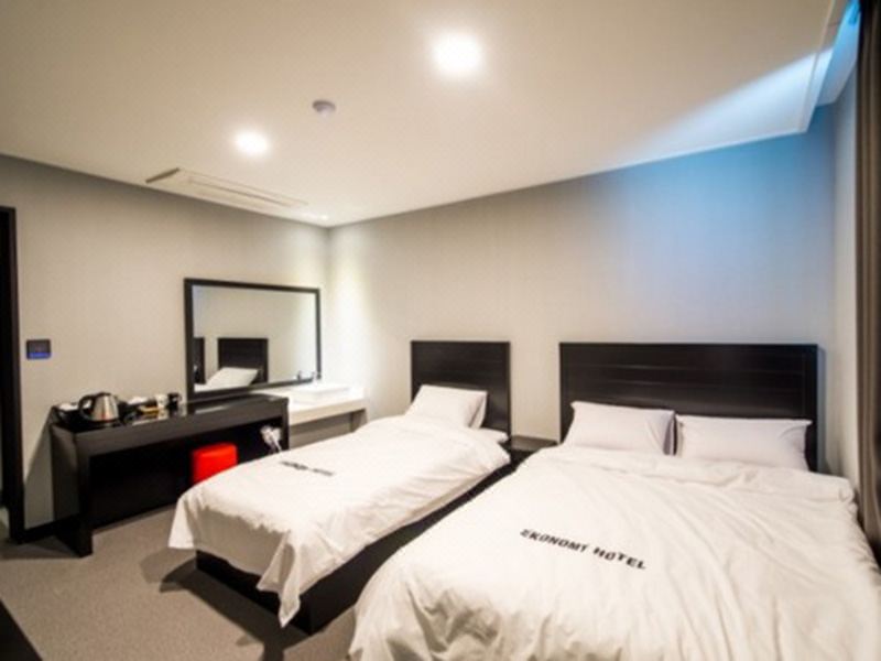 Ekonomy Hotel Sokcho Hotel Reviews And Room Rates - 