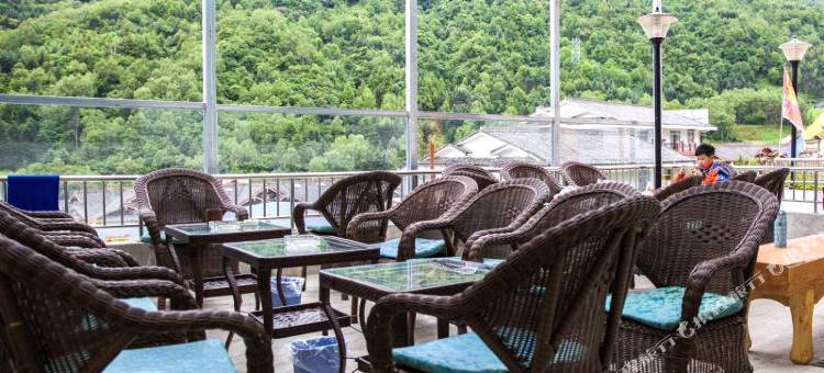 宝兴麓院山庄图片