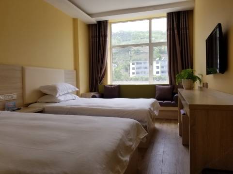 西宁锦华假日宾馆