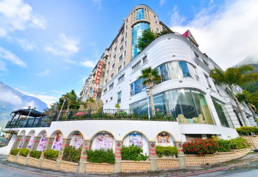 Hotel Tilun Dongpu spa over view