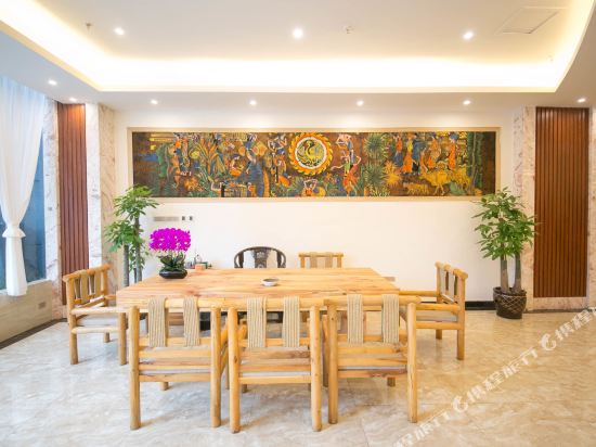 安顺斐迪斯温泉假日酒店_地址:开发区多彩万象旅游城