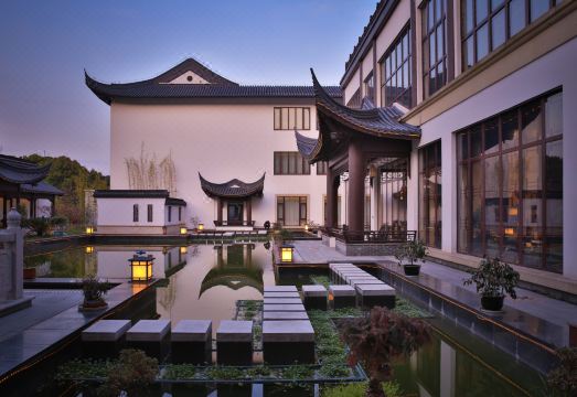 常熟閲山轩假日休闲酒店外景图