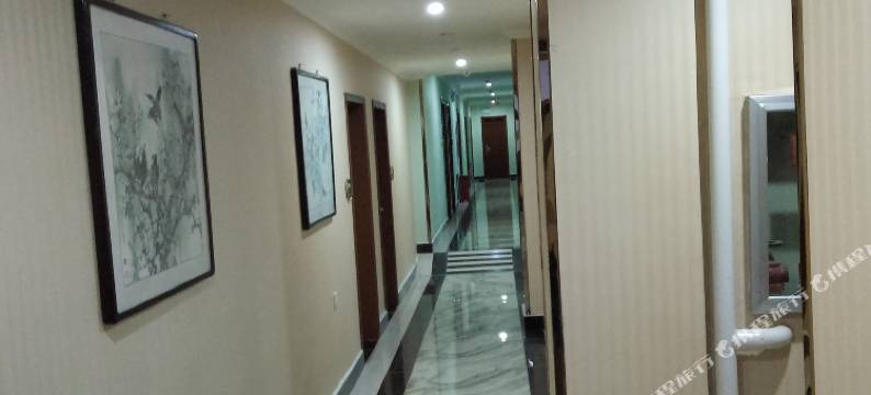 会宁桃渊春宾馆图片