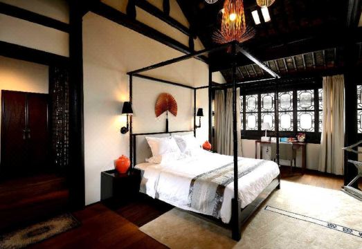 Zhouzhuang Zhenfeng HallHotel Overview