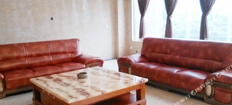 自贡三辰商务酒店图片