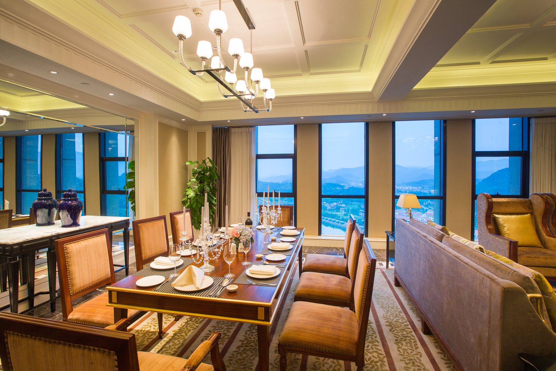 Jiangshan Jinling Hotel Over view