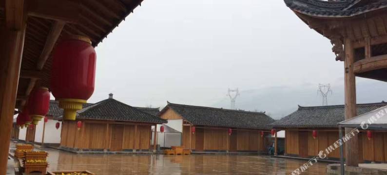 泾县畔水街木屋酒店图片